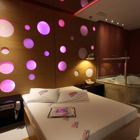 Happy Night (Adults Only) Hotel Cotia  Luaran gambar